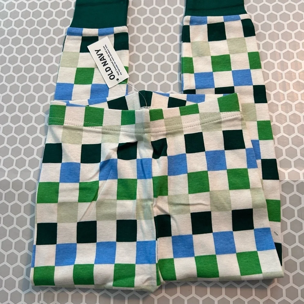 NWT Old Navy Forest Green Short Sleeve Pajama Set with Bug Graphic.  Size 3T